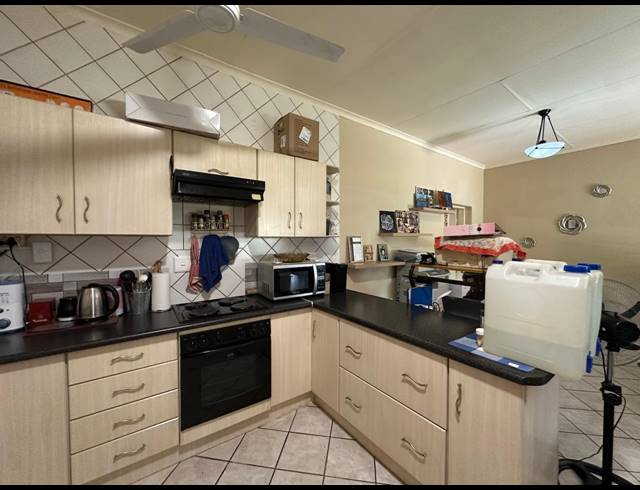 1 BEDROOM TOWNHOUSE FOR SALE IN WATERVAL EAST